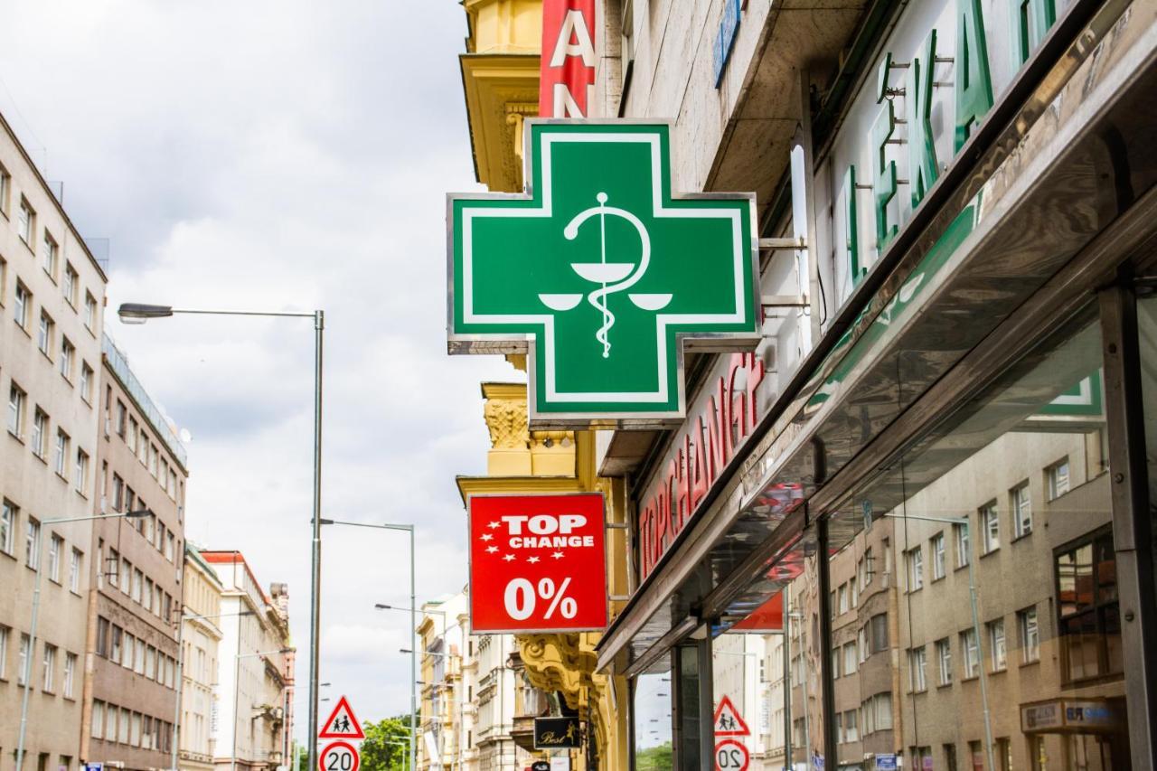 Hostel Mandarinka Prága Kültér fotó