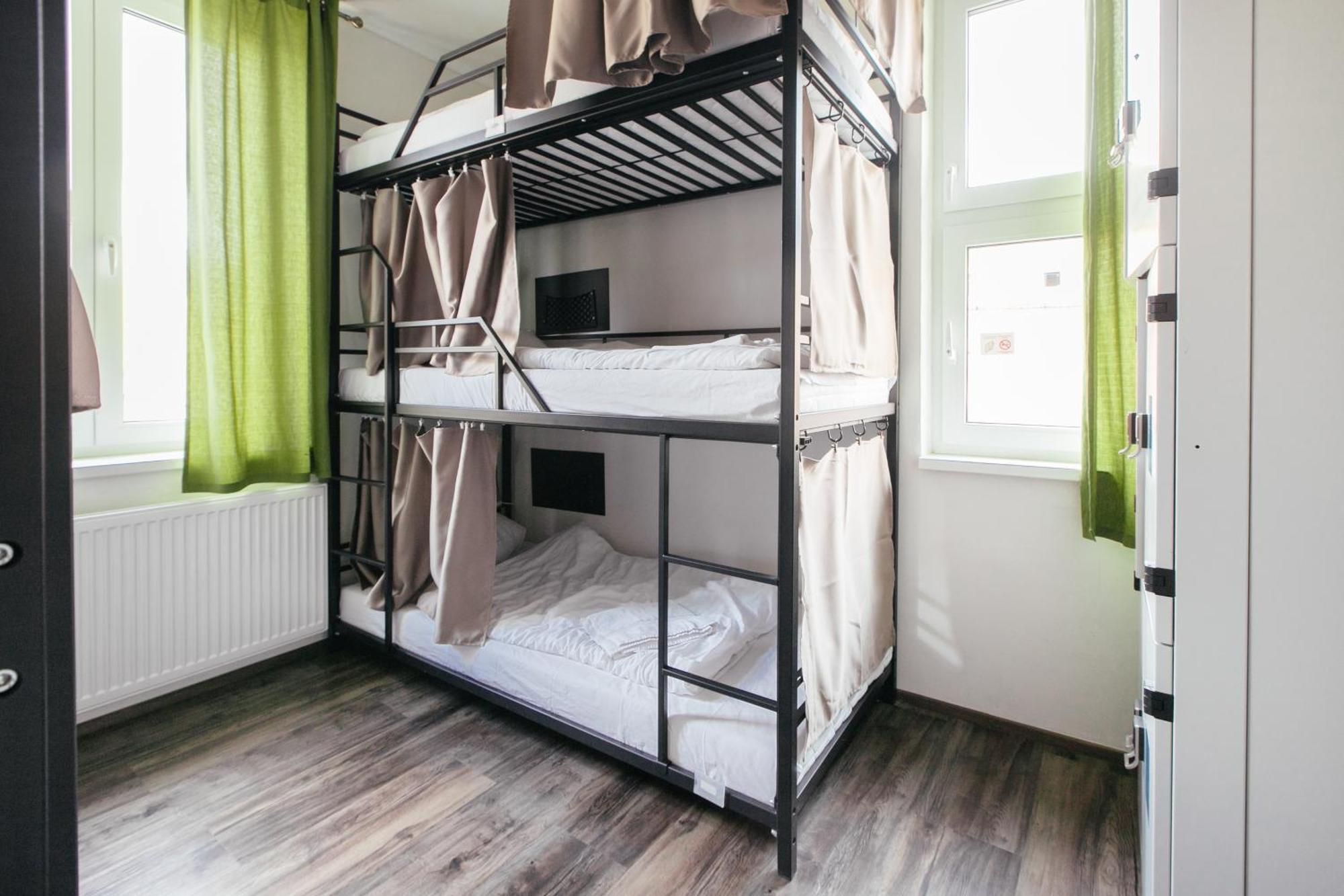 Hostel Mandarinka Prága Kültér fotó