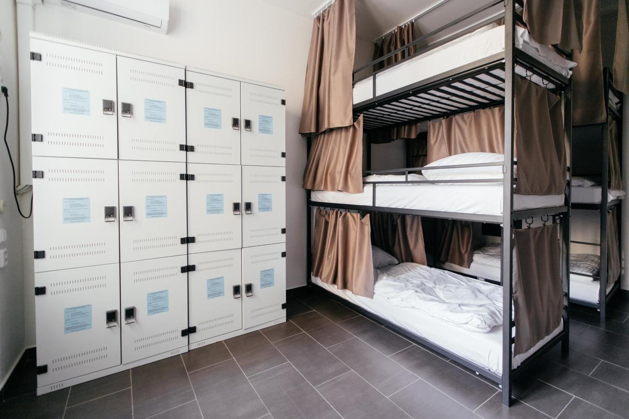 Hostel Mandarinka Prága Kültér fotó