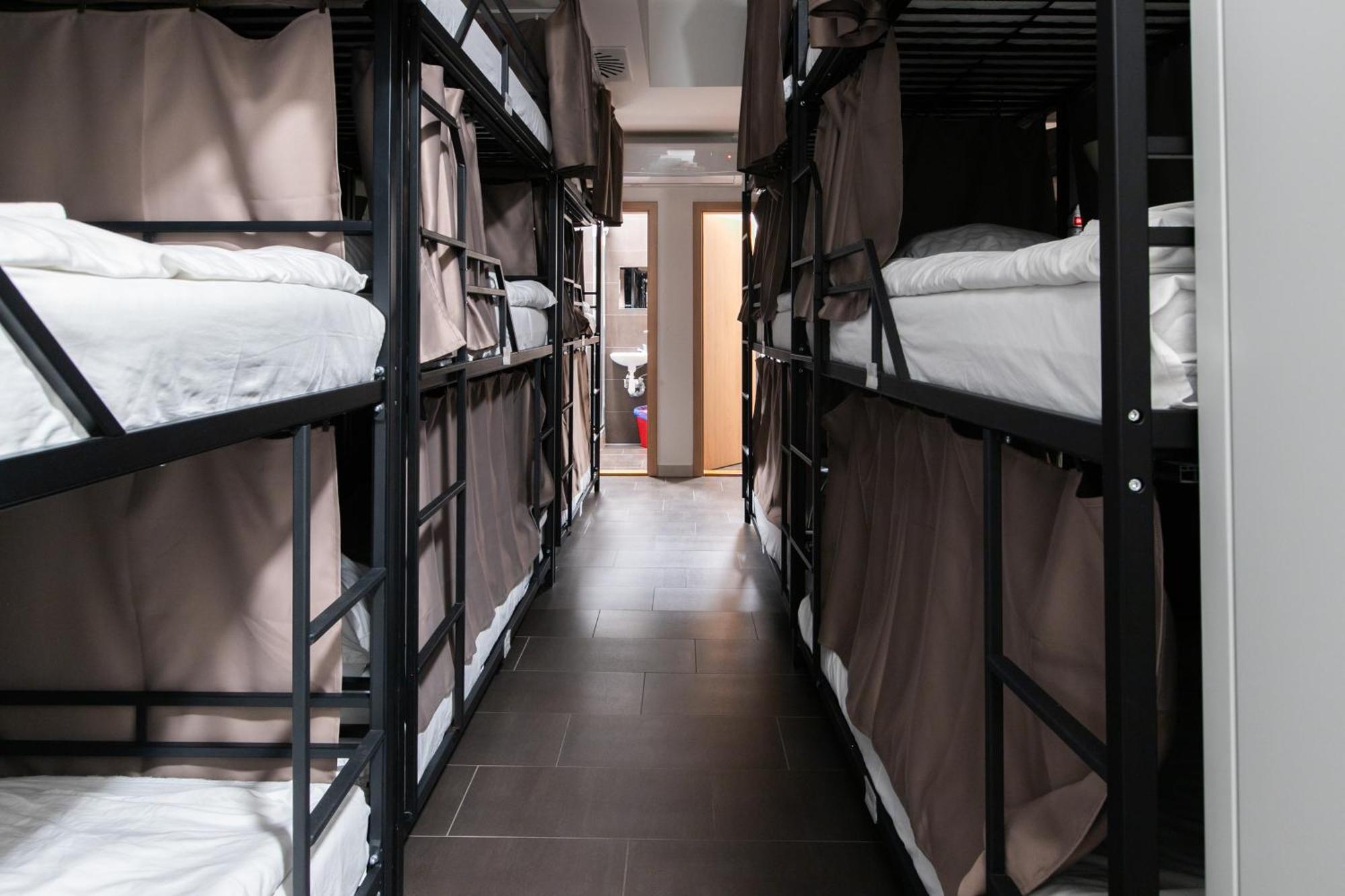 Hostel Mandarinka Prága Kültér fotó