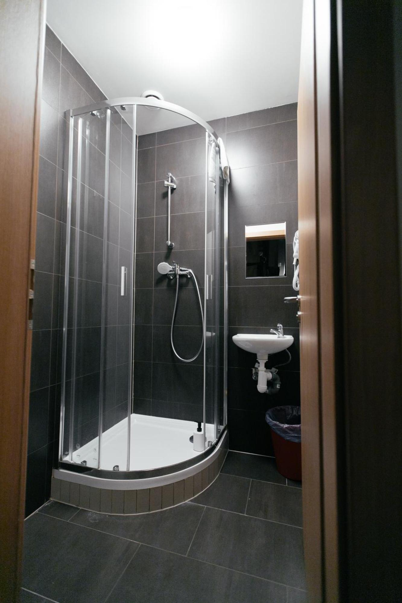 Hostel Mandarinka Prága Kültér fotó